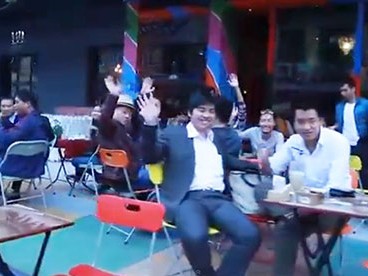 ‘Giáo sư Xoay’ chế nhạc ‘Tạm biệt Zone 9’ ‘Giáo sư Xoay’ chế nhạc ‘Tạm biệt Zone 9’