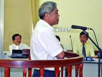Lừa hàng trăm tỷ, tổng giám đốc lĩnh án chung thân Lừa hàng trăm tỷ, tổng giám đốc lĩnh án chung thân