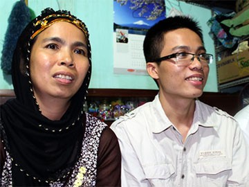 Nam sinh bỏ thi tin học thế giới vì không đủ tiền Nam sinh bỏ thi tin học thế giới vì không đủ tiền