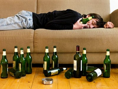 Gối chăn lạnh lùng vì chồng bia rượu Gối chăn lạnh lùng vì chồng bia rượu