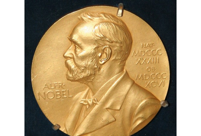 Nobel Y học 2012 thuộc về nhà khoa học Anh và Nhật Giải thưởng Nobel danh giá được trao hàng năm