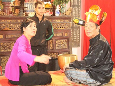 Vợ chồng nghệ sỹ Tạ Am từng bán… cơm bụi Vợ chồng nghệ sỹ Tạ Am từng bán… cơm bụi