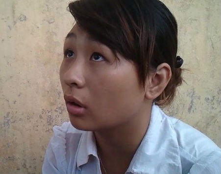 Chồng ngồi tù, chị rủ em chồng đi cướp giật Chồng ngồi tù, chị rủ em chồng đi cướp giật