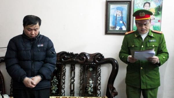 Bắt Giám đốc Trung tâm cứu trợ trẻ em tàn tật tỉnh Hà Giang Bắt Giám đốc Trung tâm cứu trợ trẻ em tàn tật tỉnh Hà Giang