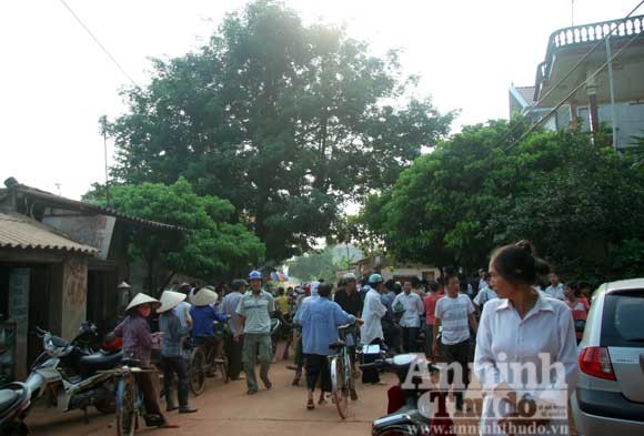 Xác định nghi can giết người cướp tiệm vàng tại Bắc Giang Xác định nghi can giết người cướp tiệm vàng tại Bắc Giang