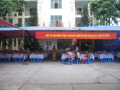 'Phường tổ chức rình rang là không được' 'Phường tổ chức rình rang là không được'