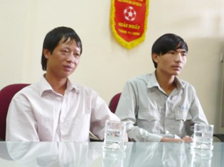 Tài xế, phụ xe buýt bắt hành khách quỳ lạy nói gì? Tài xế xe buýt 34 Đỗ Hữu Long (trái) và phụ xe Nguyễn Chí Thanh (phải)