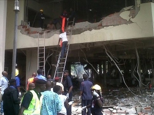 Đánh bom trụ sở Liên Hợp Quốc ở Nigeria, 18 người chết Đánh bom trụ sở Liên Hợp Quốc ở Nigeria, 18 người chết