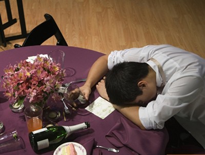 Bị chồng cưỡng hiếp trong đêm tân hôn Bị chồng cưỡng hiếp trong đêm tân hôn