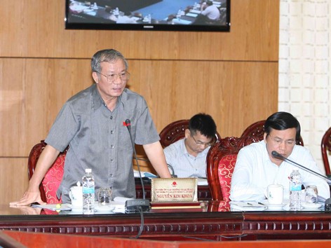 Lao động ngoại có giấy phép mới được nhập cảnh Lao động ngoại có giấy phép mới được nhập cảnh