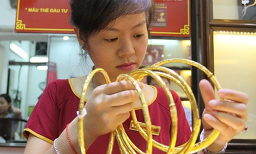 Vàng sắp 'húc đổ' đỉnh giá mọi thời đại Vàng sắp 'húc đổ' đỉnh giá mọi thời đại