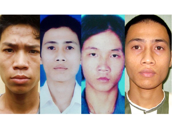 Chĩa súng vào con bạc để cướp tiền Chĩa súng vào con bạc để cướp tiền
