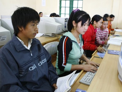 Tháo khoán đầu vào, cử nhân có về lại quê? Tháo khoán đầu vào, cử nhân có về lại quê?