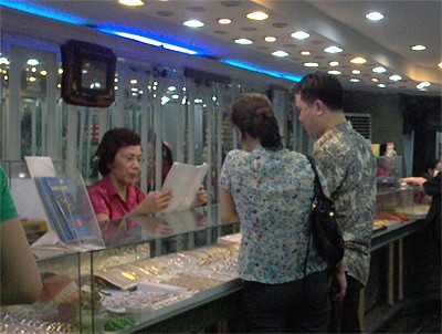 Vàng giảm nhẹ Vàng giảm nhẹ