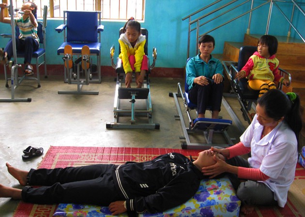 Thắp lên hy vọng cho trẻ không may Thắp lên hy vọng cho trẻ không may