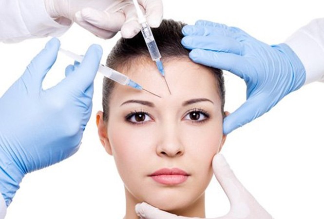 Tiêm 'tiên dược trẻ hóa', coi chừng phải trả giá Tiêm 'tiên dược trẻ hóa', coi chừng phải trả giá