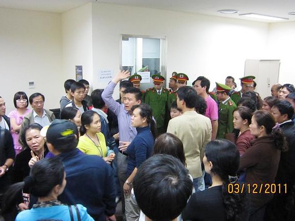 Cư dân sẽ khởi kiện nếu Keangnam không có động thái gì Cư dân sẽ khởi kiện nếu Keangnam không có động thái gì
