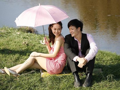 Lương Mạnh Hải và Minh Hằng 'Vừa đi vừa khóc' Lương Mạnh Hải và Minh Hằng 'Vừa đi vừa khóc'