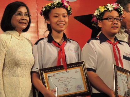 Những thầy giáo, học sinh viết chữ đẹp như in Những thầy giáo, học sinh viết chữ đẹp như in
