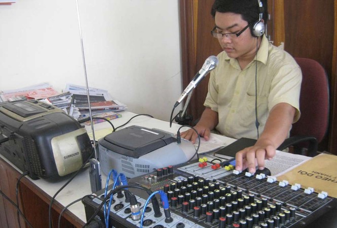 Vụ MC giả danh công an: ‘Nhập vai’ quá đà? Vụ MC giả danh công an: ‘Nhập vai’ quá đà?