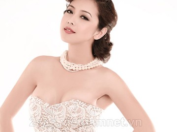 Vòng 1 quyến rũ của 'bà mẹ hai con' Jennifer Phạm Vòng 1 quyến rũ của 'bà mẹ hai con' Jennifer Phạm