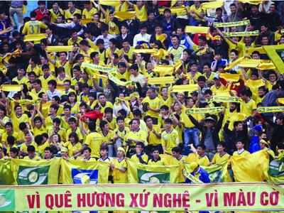 SLNA xin lỗi người hâm mộ vì hành động của Huy Hoàng SLNA xin lỗi người hâm mộ vì hành động của Huy Hoàng
