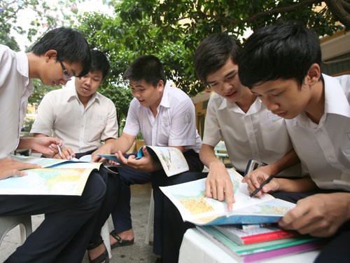 Không làm thí sinh căng thẳng Không làm thí sinh căng thẳng