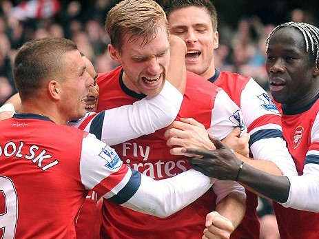 Arsenal-Tottenham: Pháo nổ vang trời Arsenal-Tottenham: Pháo nổ vang trời
