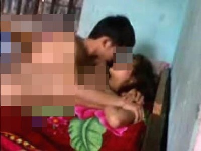 Học sinh thể hiện sự sành đời bằng... clip sex Học sinh thể hiện sự sành đời bằng... clip sex