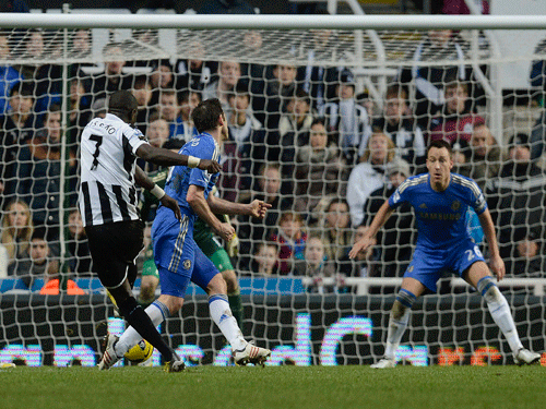 Sissoko nhấn chìm Chelsea Sissoko nhấn chìm Chelsea