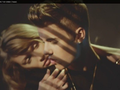 Justin Bieber tung clip nóng 18+ khiến fan náo loạn Justin Bieber tung clip nóng 18+ khiến fan náo loạn