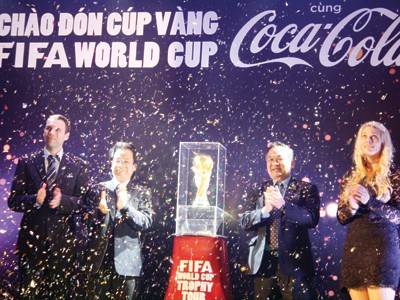 Cúp vàng 'xông đất' Việt Nam Cúp vàng 'xông đất' Việt Nam