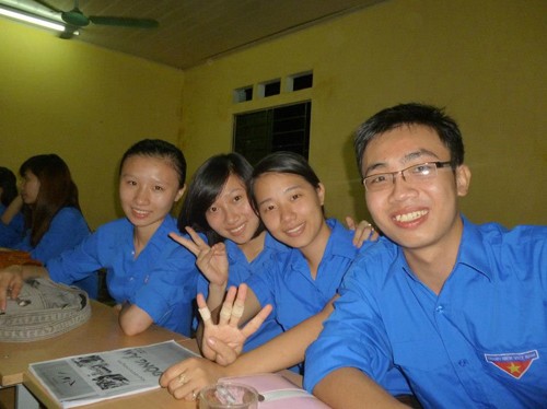 Sôi nổi tình nguyện vì cộng đồng Sôi nổi tình nguyện vì cộng đồng