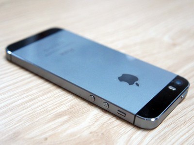Ồ ạt bán iPhone cũ để lên đời 5S Ồ ạt bán iPhone cũ để lên đời 5S