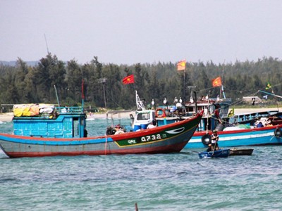 Cổ vật dưới nước ở Quảng Ngãi: Liệu có tiếp tục thu bát, đĩa vụn? Cổ vật dưới nước ở Quảng Ngãi: Liệu có tiếp tục thu bát, đĩa vụn?