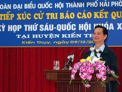 Thủ tướng tiếp xúc cử tri Hải Phòng Thủ tướng tiếp xúc cử tri Hải Phòng