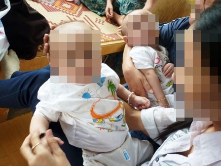 Bi hài nữ sinh viên làm mẹ Bi hài nữ sinh viên làm mẹ