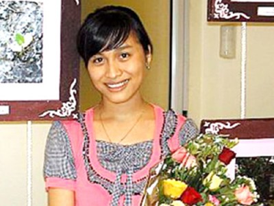 Chơi vơi giữa dòng nước đen Chơi vơi giữa dòng nước đen