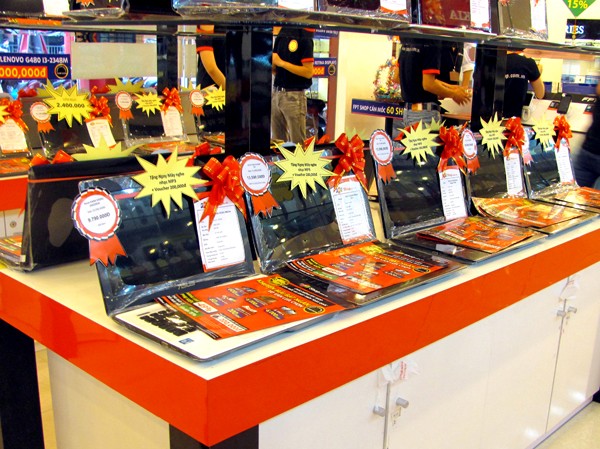 FPT Retail gỡ bản đồ 'quên' Trường Sa, Hoàng Sa Toàn bộ những tấm bản đồ đã được gỡ bỏ khỏi những chiếc máy tính trưng bày