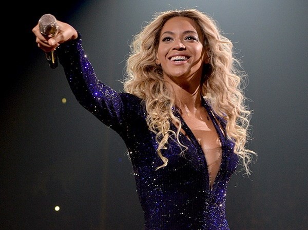 Nữ ca sỹ da màu Beyonce thống lĩnh Billboard 200 Nữ ca sỹ da màu Beyonce thống lĩnh Billboard 200