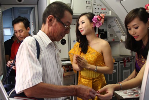 VietJetAir giảm 15% giá vé cho người cao tuổi VietJetAir giảm 15% giá vé cho người cao tuổi