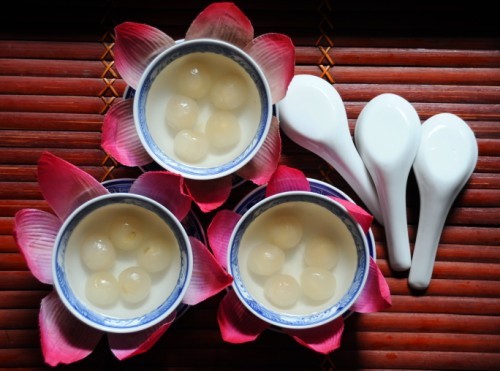 Nhãn được mùa, người chế biến long nhãn lỗ lớn Nhãn được mùa, người chế biến long nhãn lỗ lớn