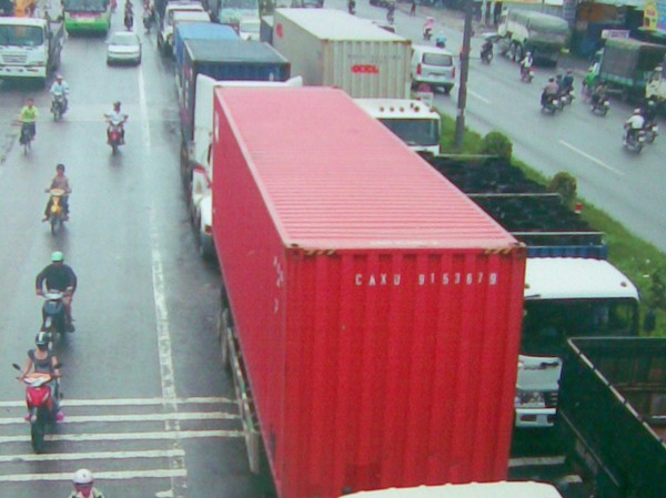 Cước vận tải vẫn cao, vì sao? Cước vận tải vẫn cao, vì sao?