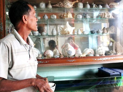 Cả làng chài chơi cổ vật Cả làng chài chơi cổ vật
