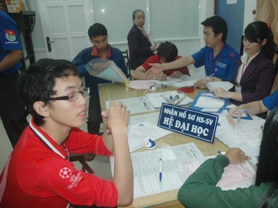 Vô vọng chờ thí sinh Vô vọng chờ thí sinh