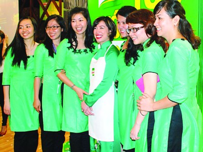 Christine Hà: Mong Việt Nam thành bếp ăn thế giới Christine Hà: Mong Việt Nam thành bếp ăn thế giới