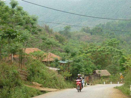 Bản 'không chồng' ngày ấy, bây giờ Bản 'không chồng' ngày ấy, bây giờ