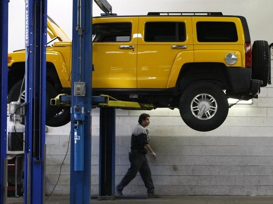 Hummer cận kề bờ vực thẳm Hummer cận kề bờ vực thẳm