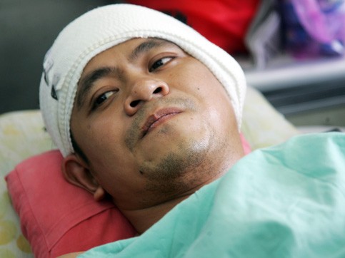 'Tôi buồn vì không cứu được thanh niên bị kẻ cướp đâm' 'Tôi buồn vì không cứu được thanh niên bị kẻ cướp đâm'