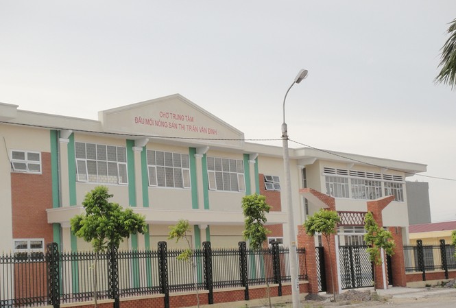 Hà Nội: Kiểm tra chủ tịch huyện chỉ đạo biếu xén cấp trên Trung tâm dịch vụ thương mại và nhà ở thị trấn Vân Đình, một trong những dự án bị người dân tố cáo